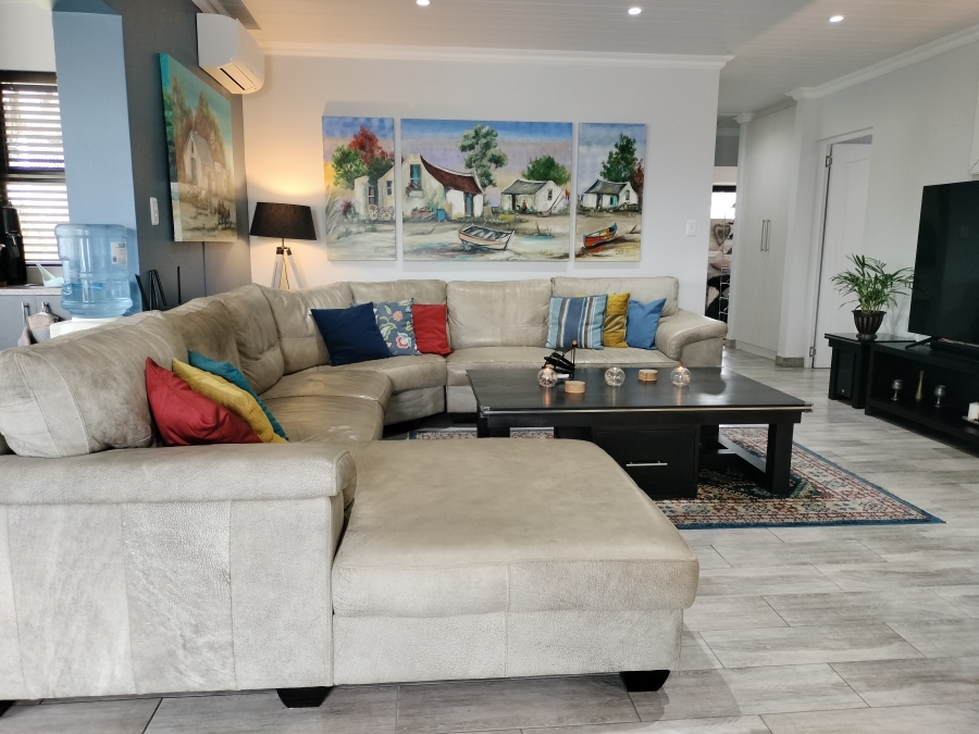 3 Bedroom Property for Sale in Tergniet Western Cape